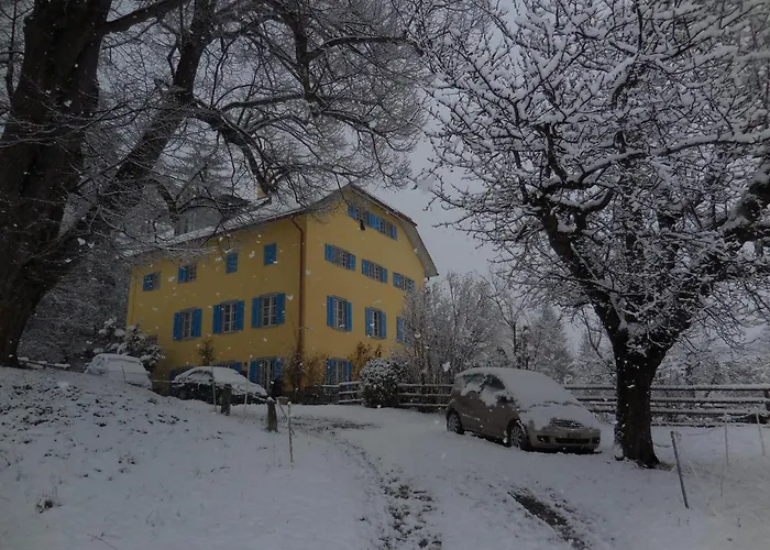 Haus Noains Apartment Rodels